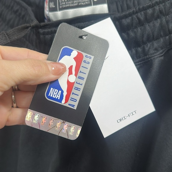 Nike Dri-Fit Utah Jazz Basketball Black jogger pants size XXL. NWT. - Picture 7 of 15